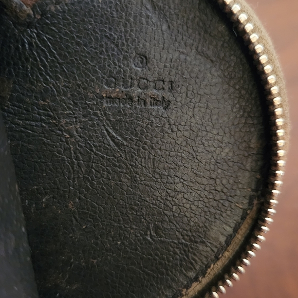 Gucci Zippy Heart Coin Purse - Picture 3 of 5